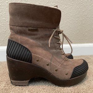 Jambu Netherlands Leather lace up boots. Size 8